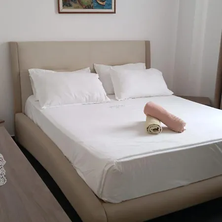 Apartament Durres Beach Apartment *