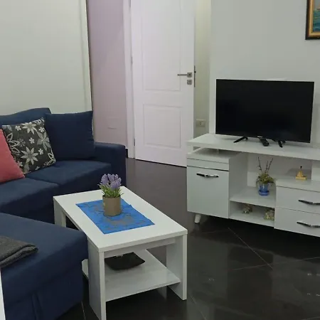 Apartament Durres Beach Apartment *